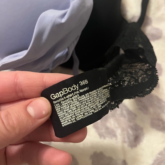BUNDLE- Gap Body T-Shirt Bras - Picture 7 of 7